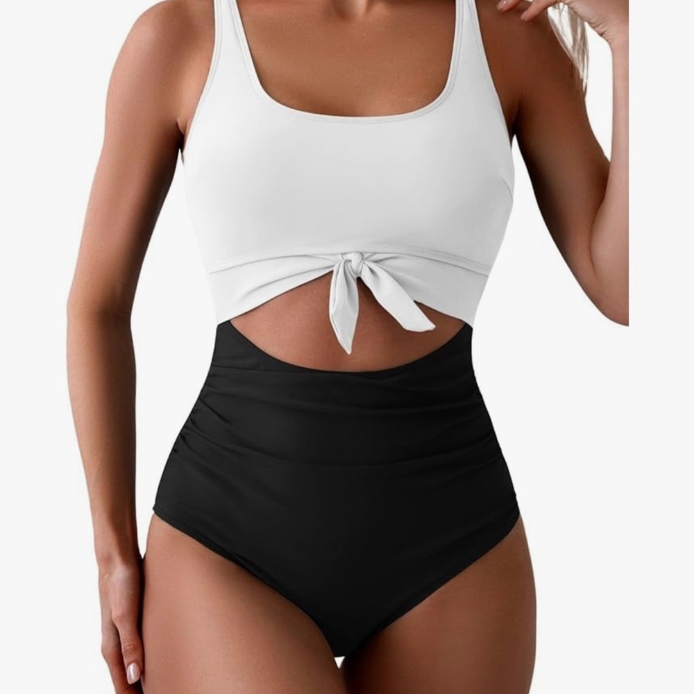 Women's Black and White One Piece Swimsuit NWT never worn.